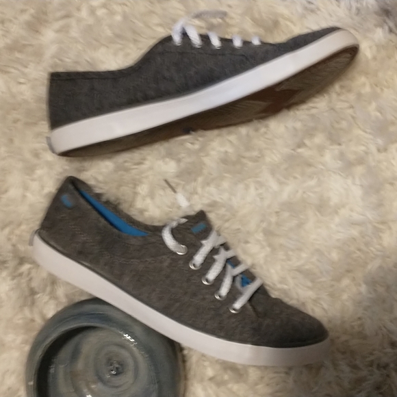 Keds woman's size 7.5 classic canvas sneakers - Picture 3 of 15